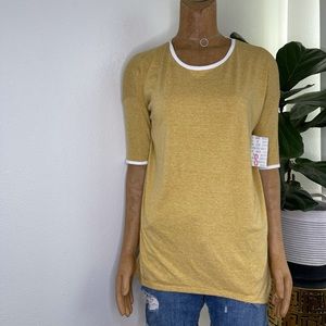 LuLaRoe tshirt